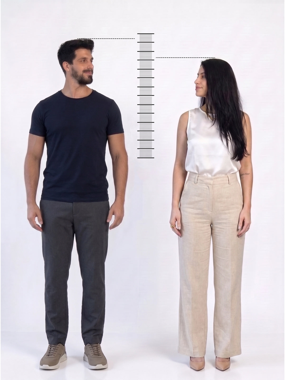 Depois: homem usando Tênis Casual Titan ao lado de uma mulher